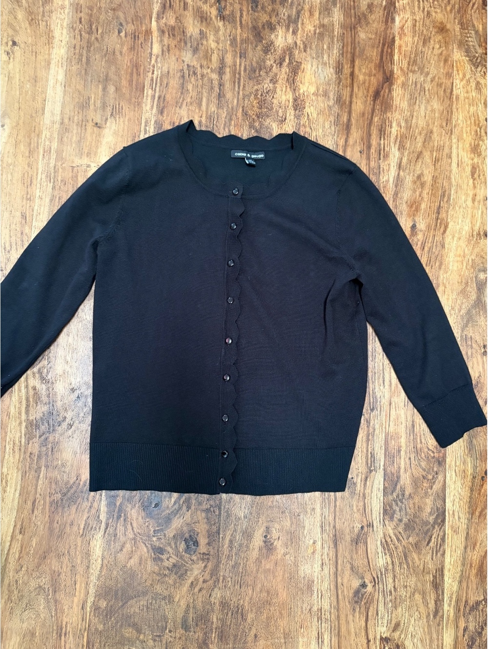 Cable & Gauge Women's Black Scalloped Edge Button-Up Cardigan Sweater Size S/P
